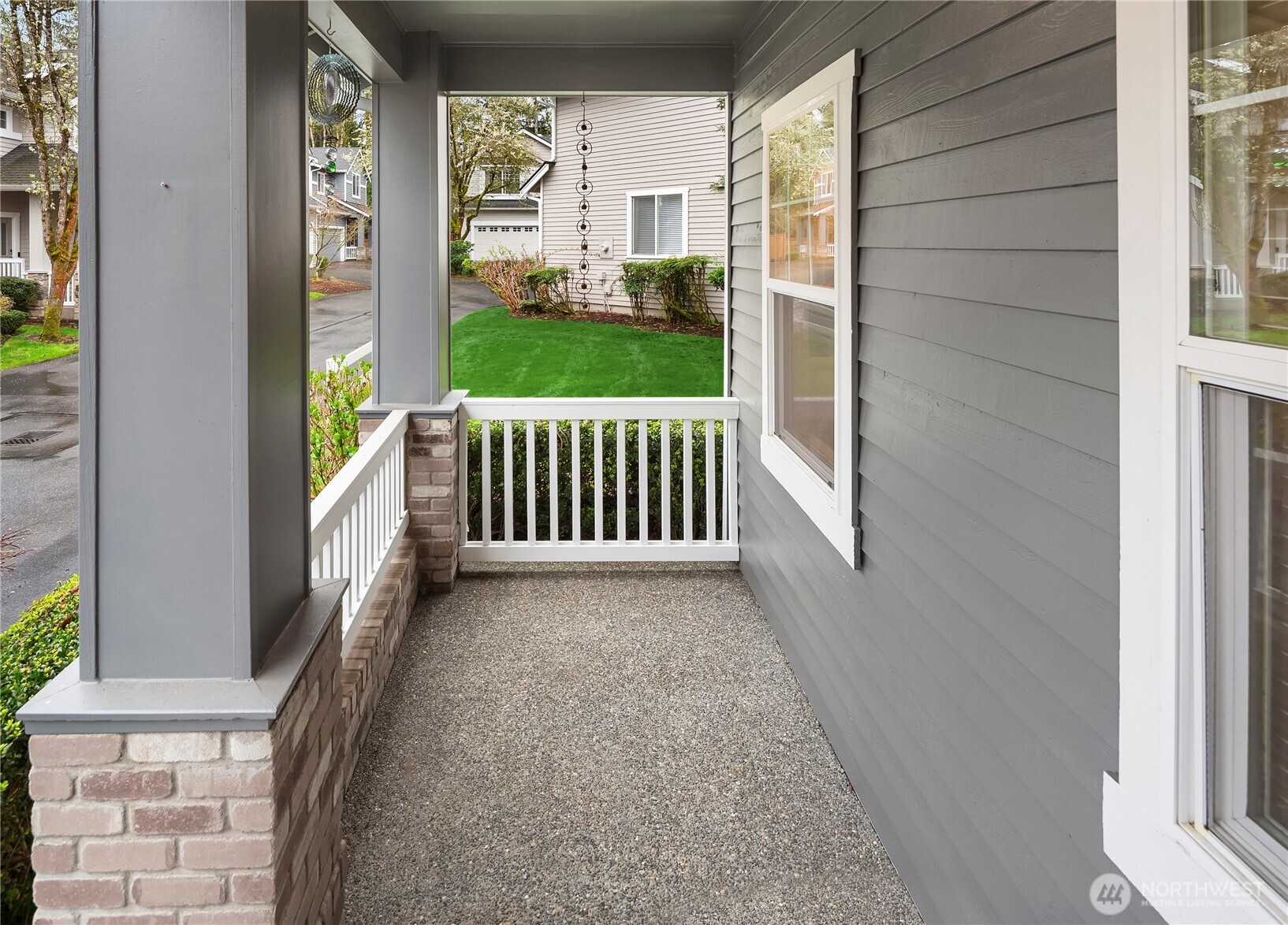 500 Newport Way NW