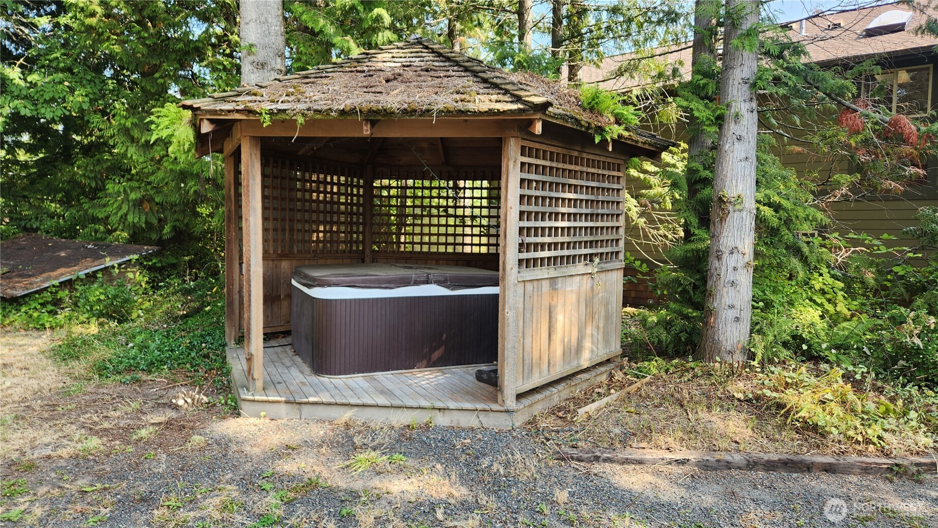 5556 Salish Road