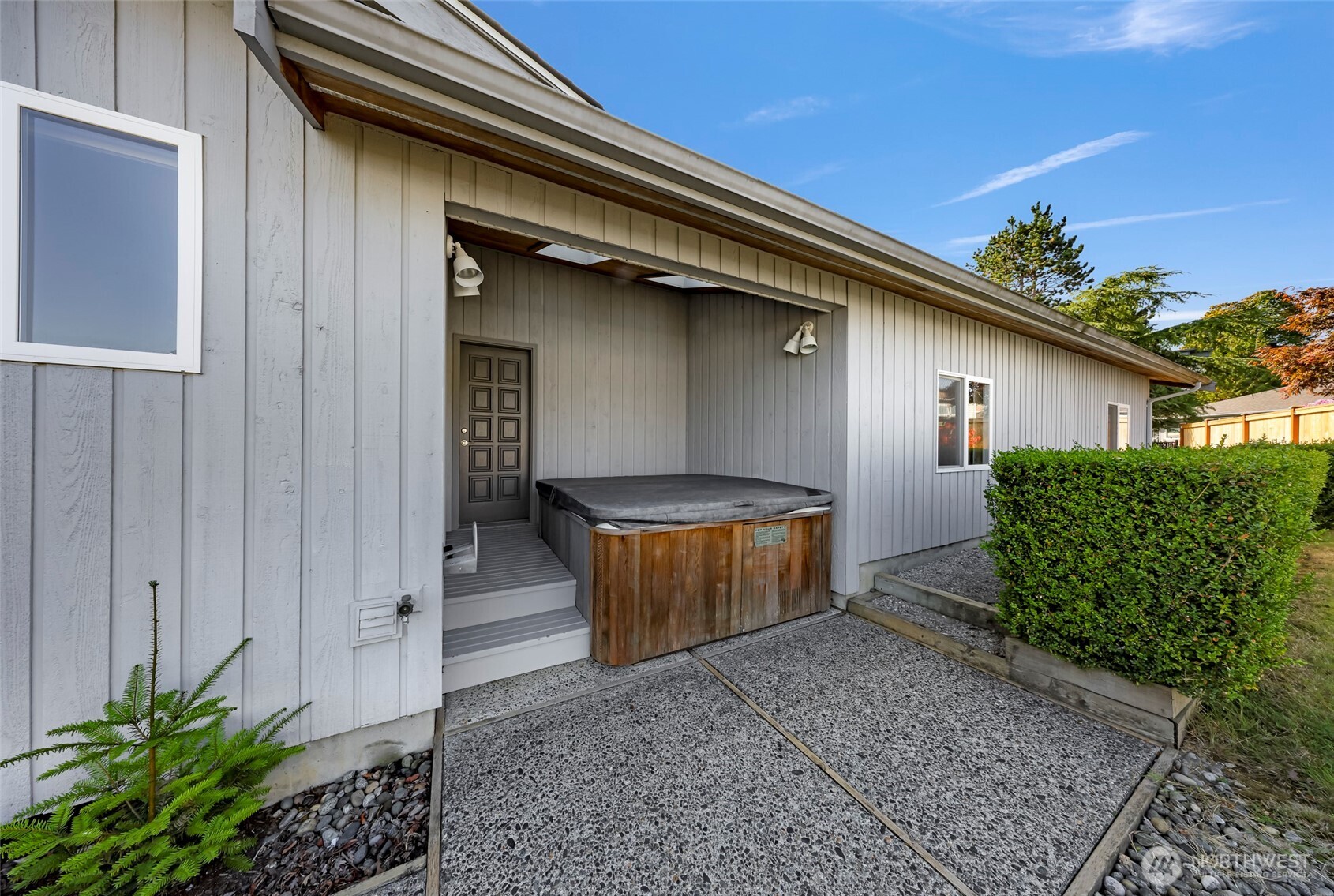 8059 Comox Road