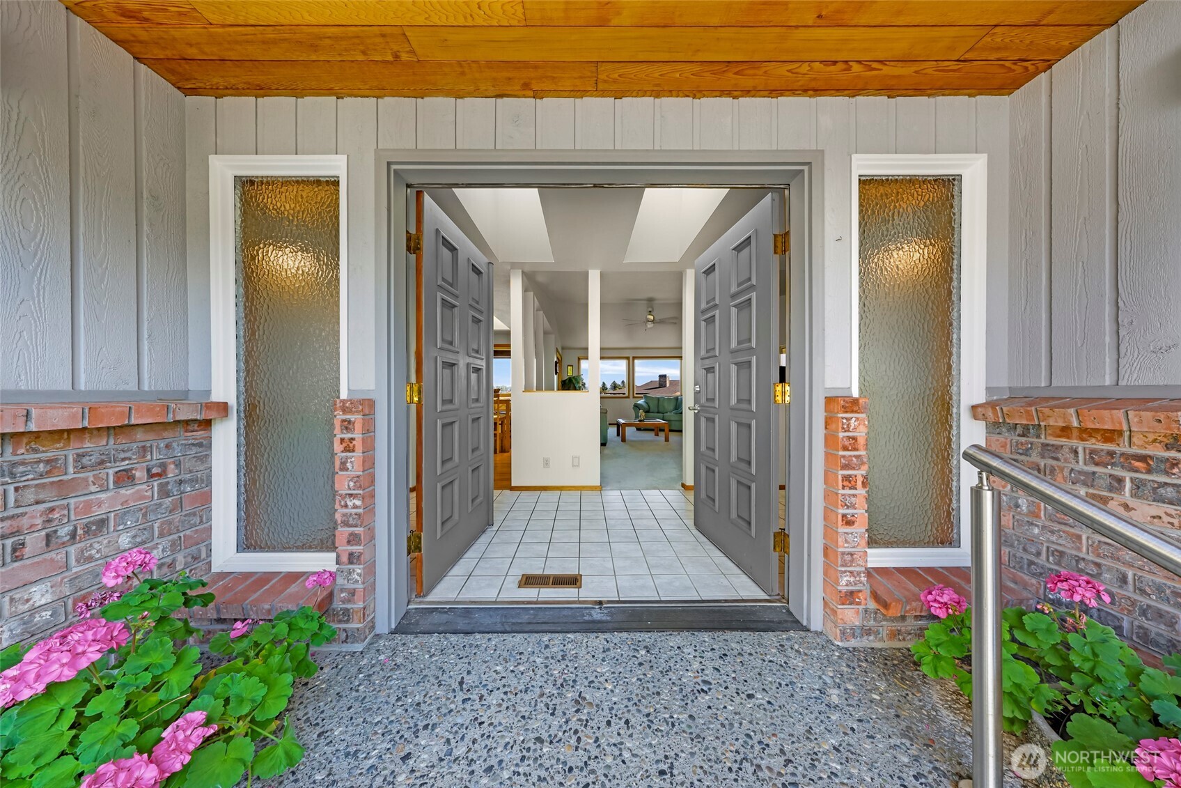 8059 Comox Road