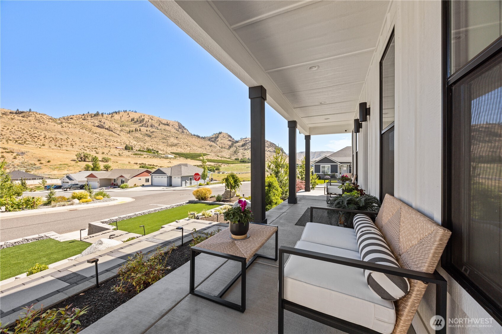 1118 Sunset Lane