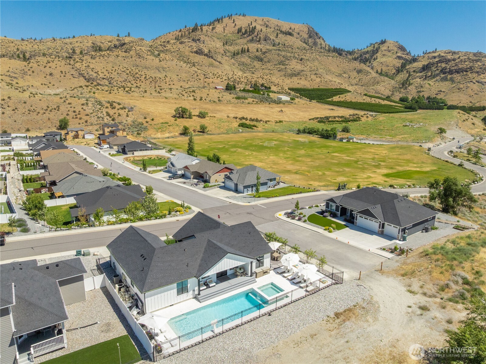 1118 Sunset Lane