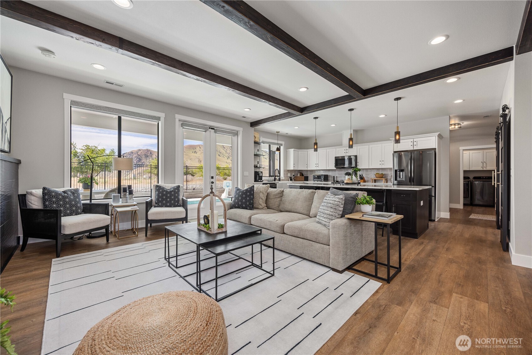 1118 Sunset Lane