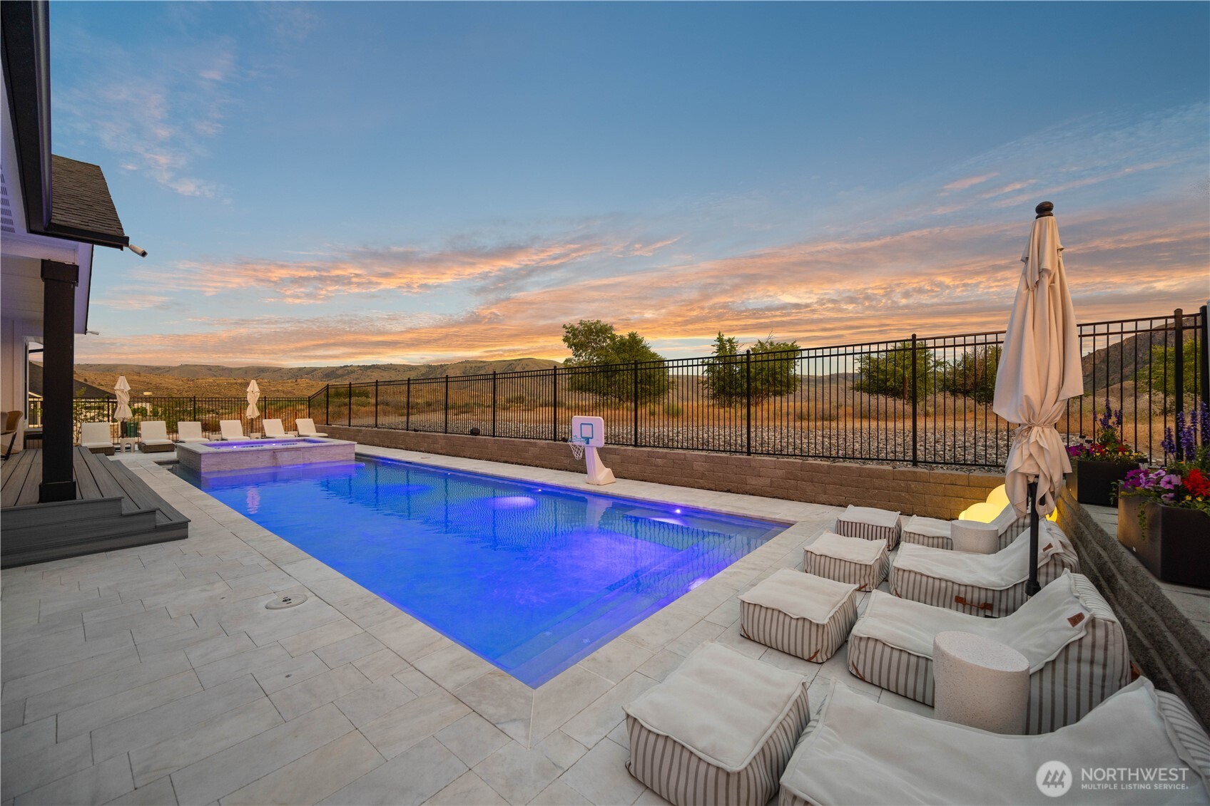 1118 Sunset Lane