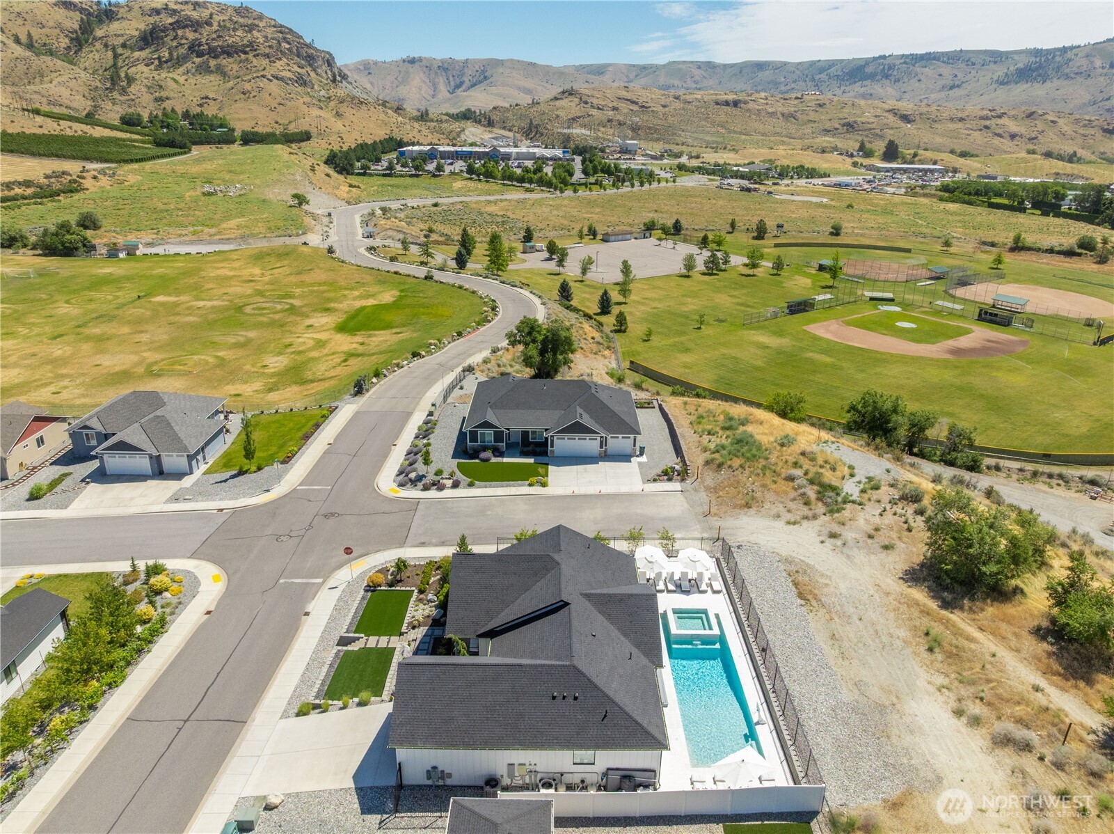 1118 Sunset Lane