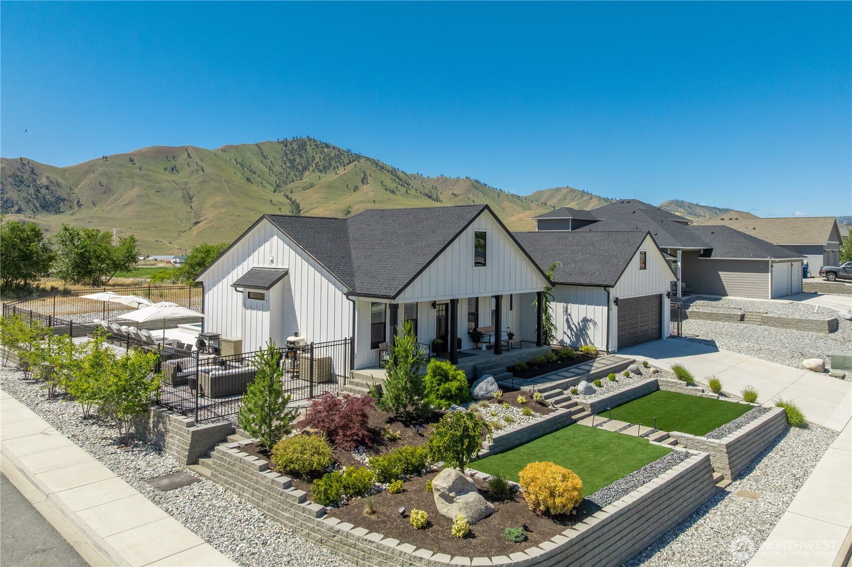 1118 Sunset Lane