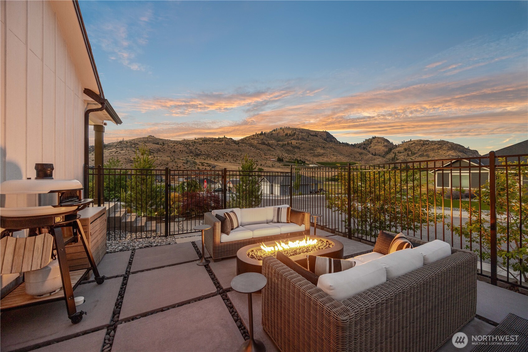 1118 Sunset Lane