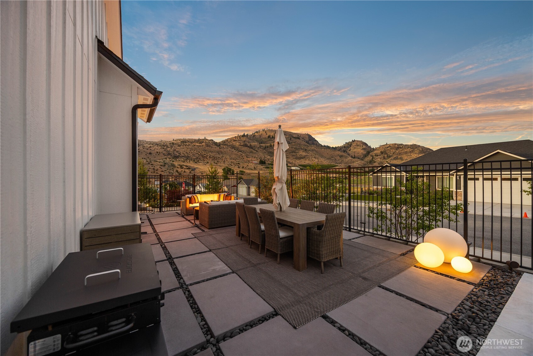 1118 Sunset Lane