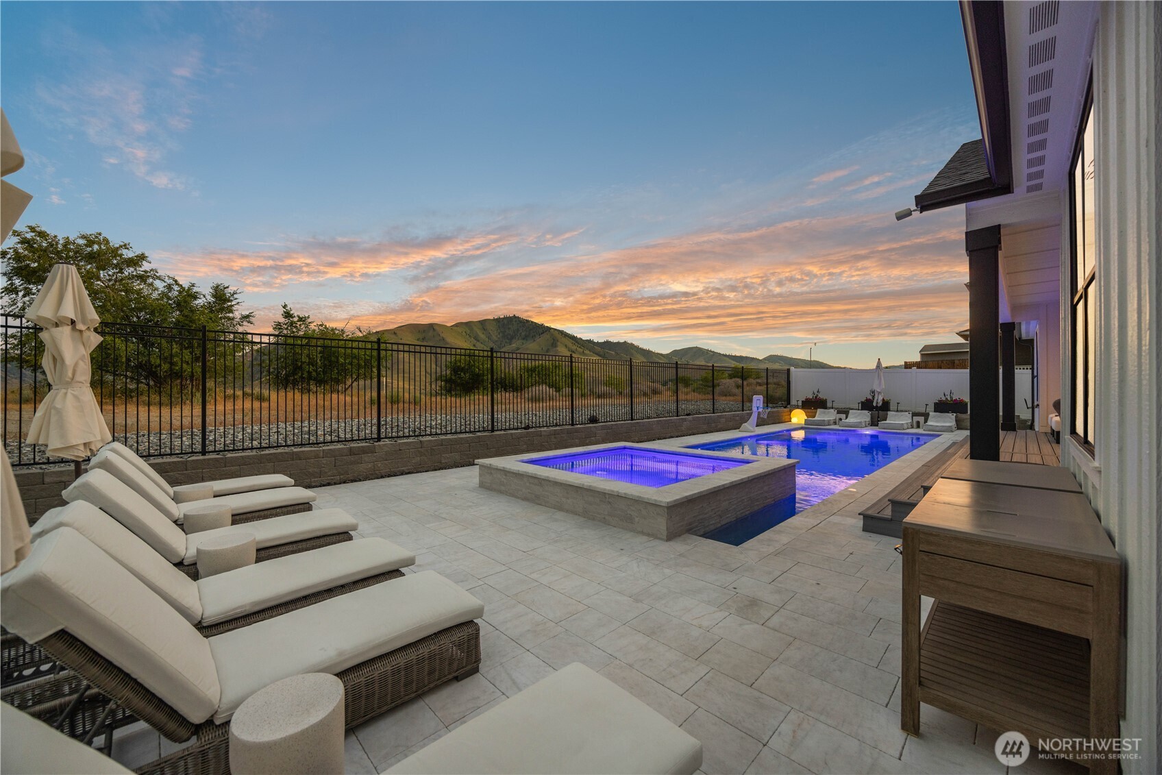 1118 Sunset Lane
