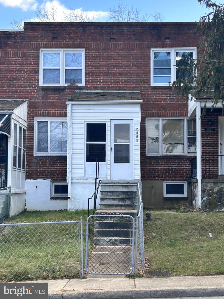 2851 Edgecombe Cir N