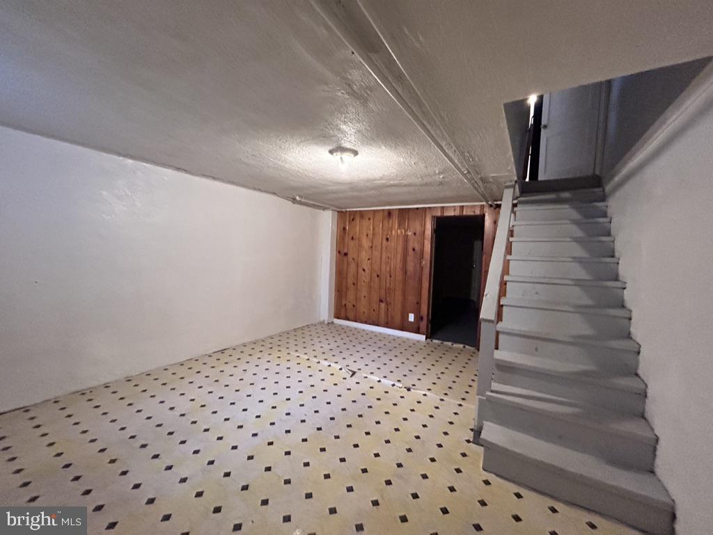 2851 Edgecombe Cir N