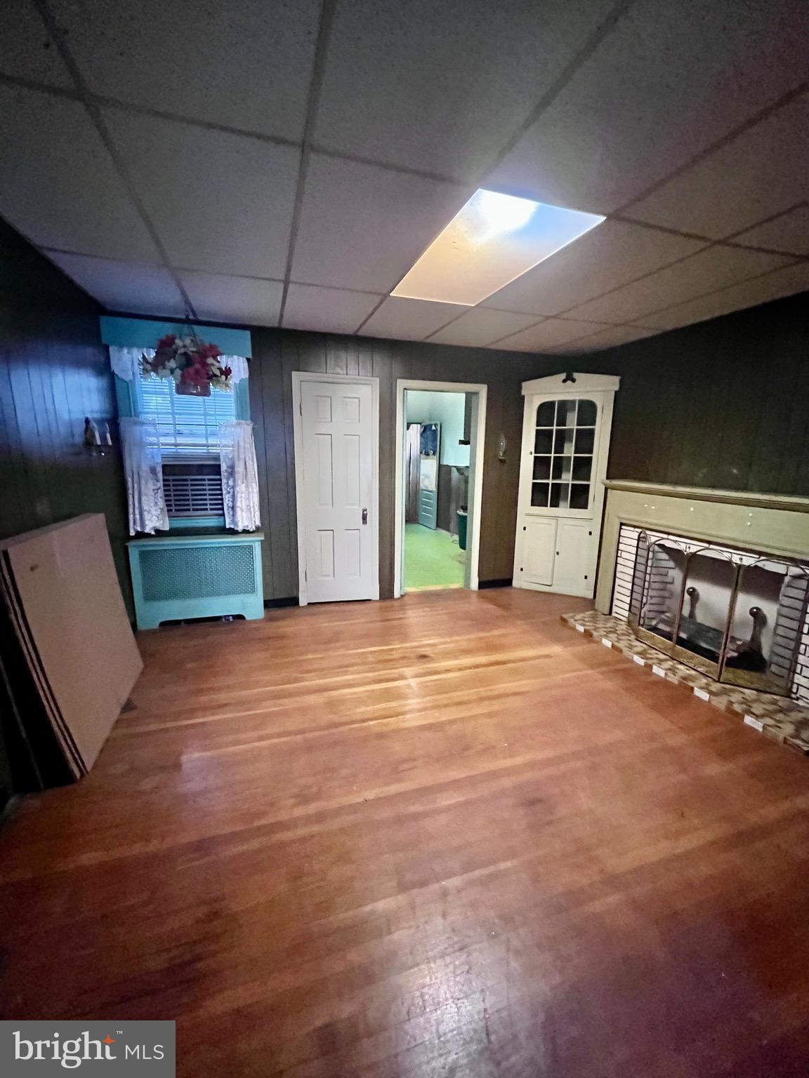 507 E Cold Spring Ln