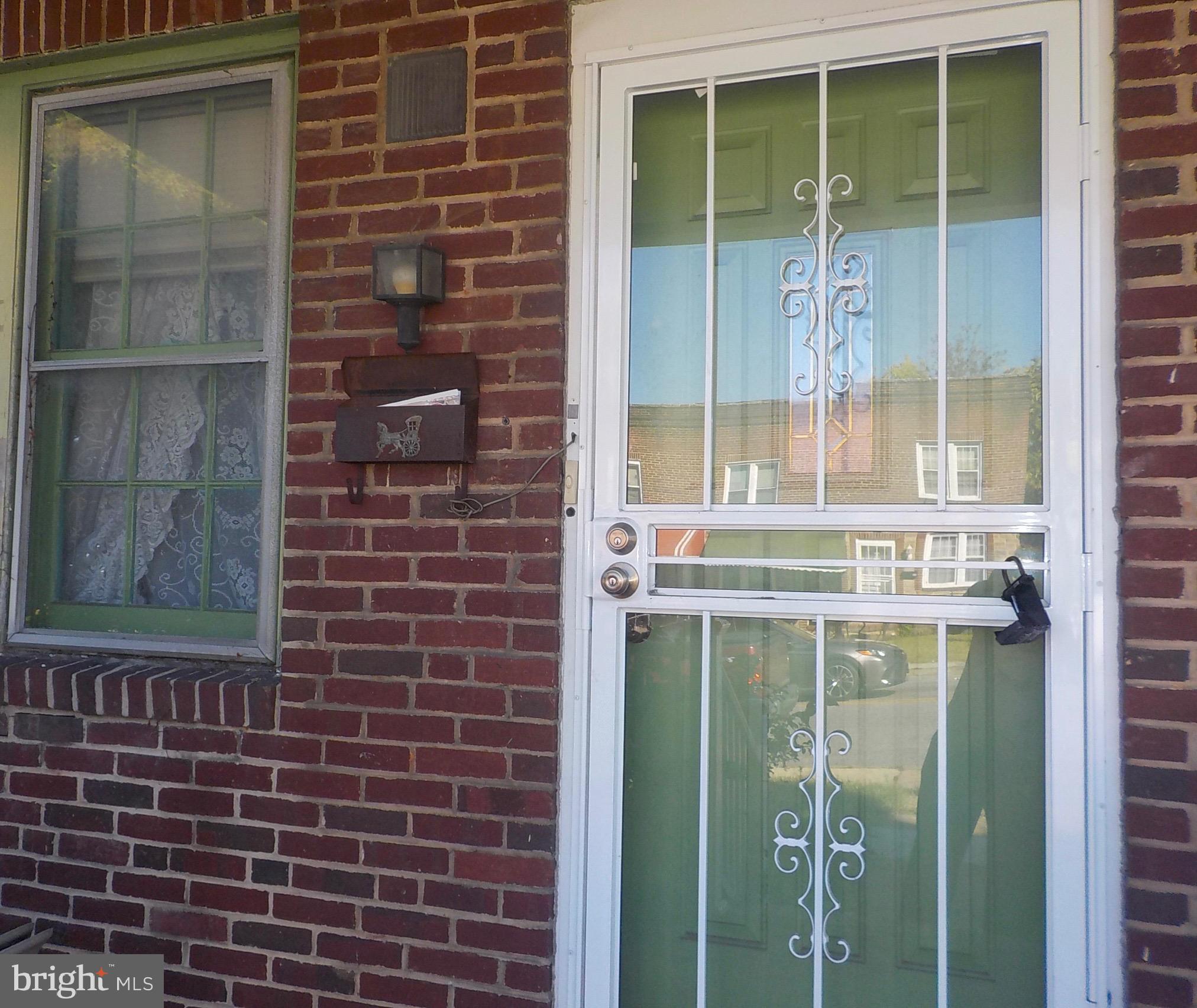 507 E Cold Spring Ln