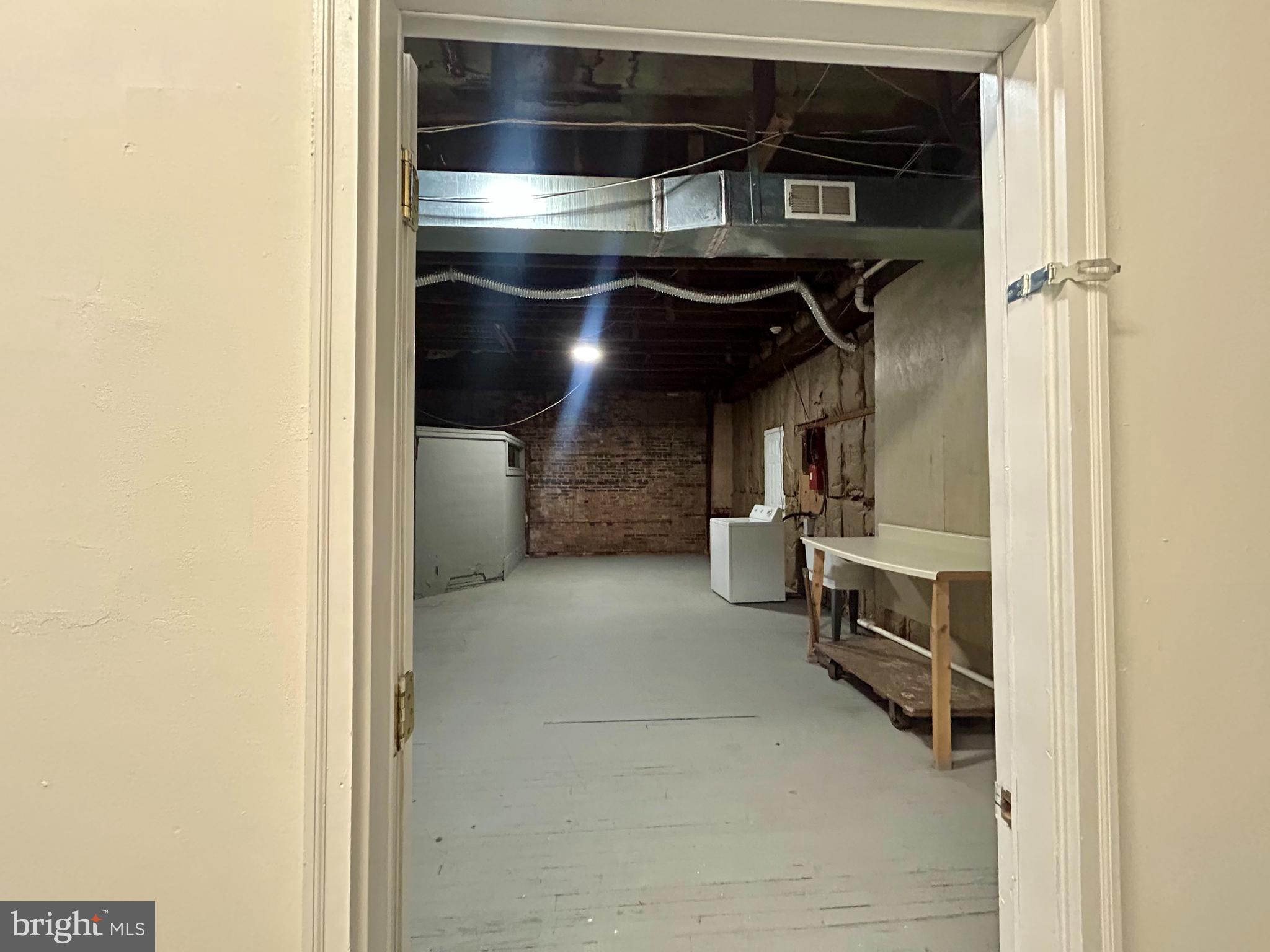 1413 W BALTIMORE STREET