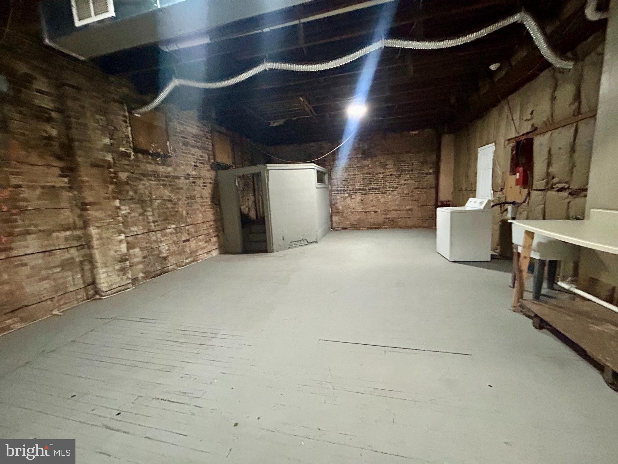 1413 W BALTIMORE STREET