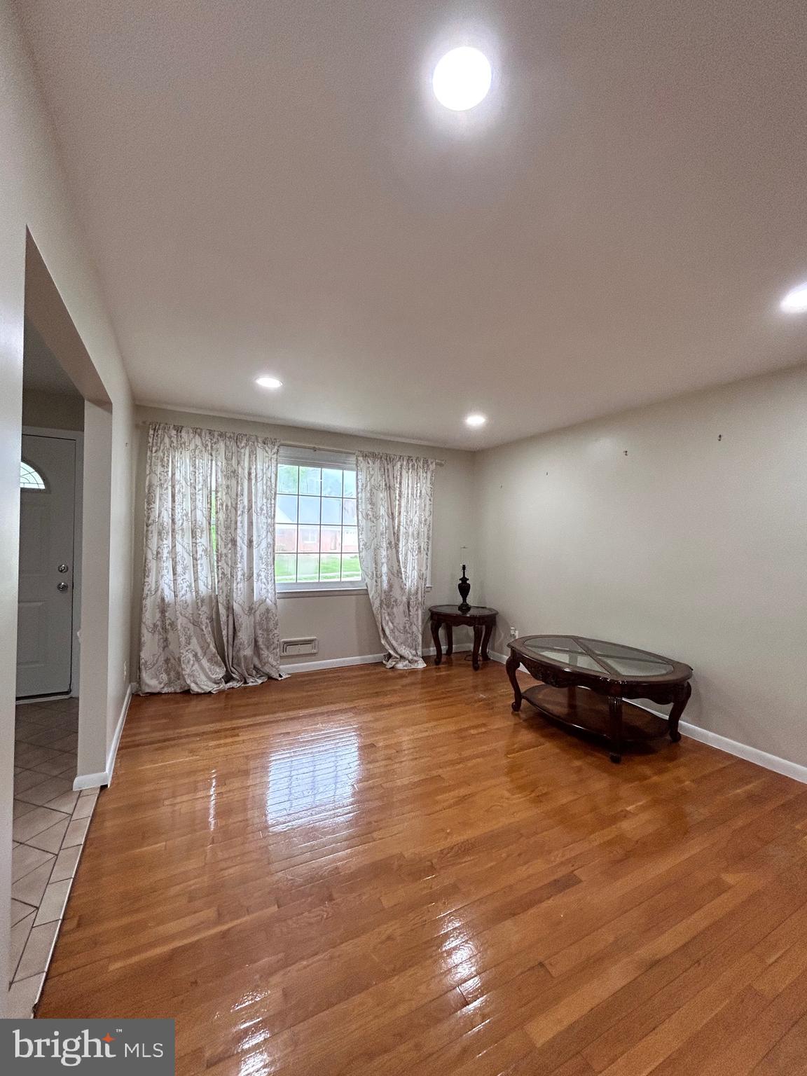 3720 Sonara Rd