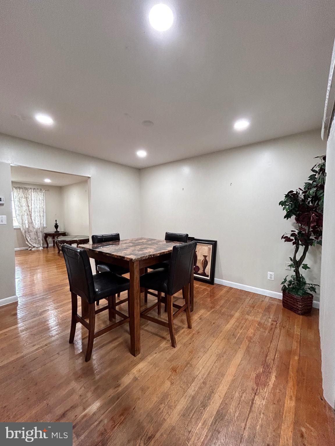 3720 Sonara Rd