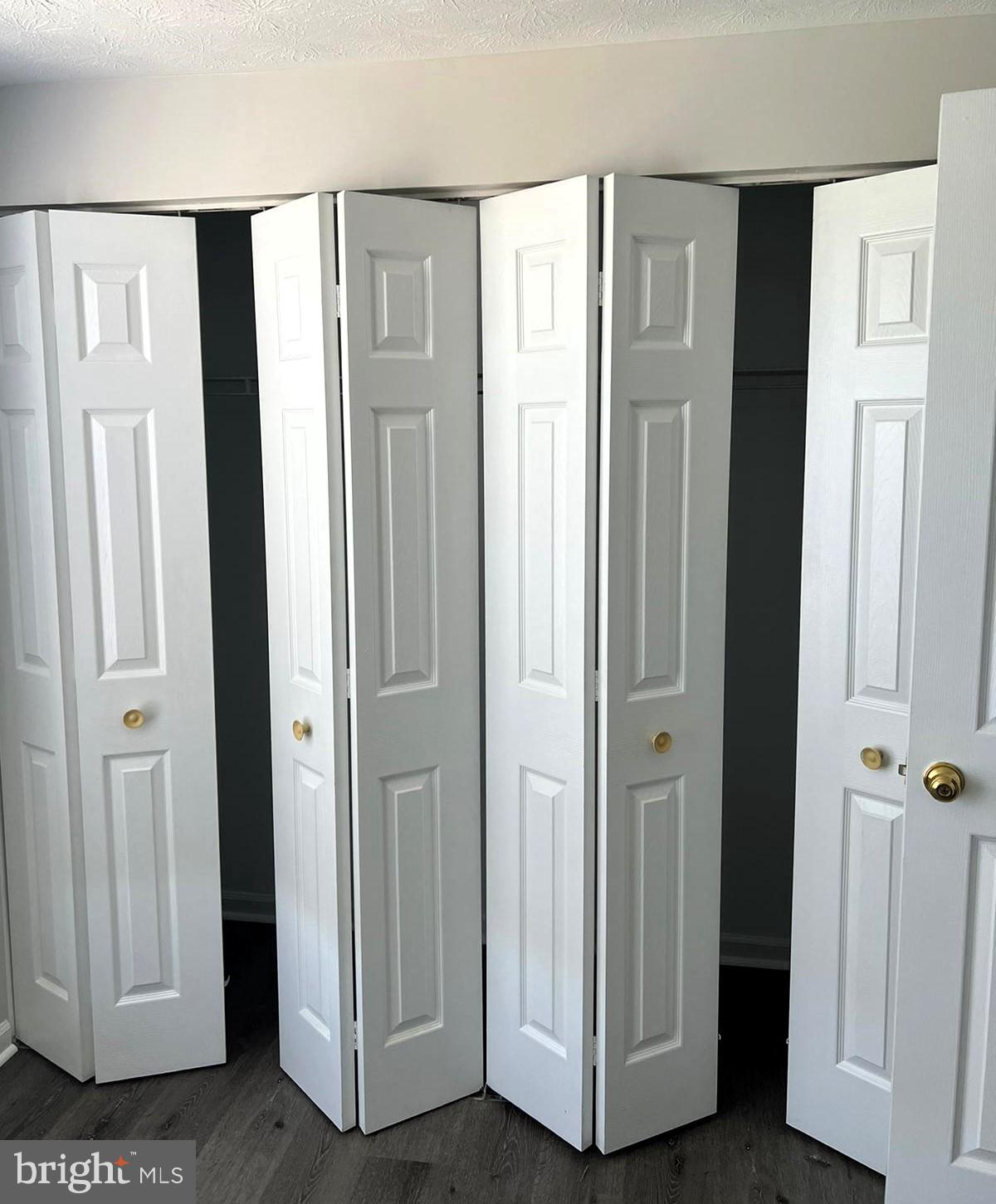 2243 RIDING CROP WAY