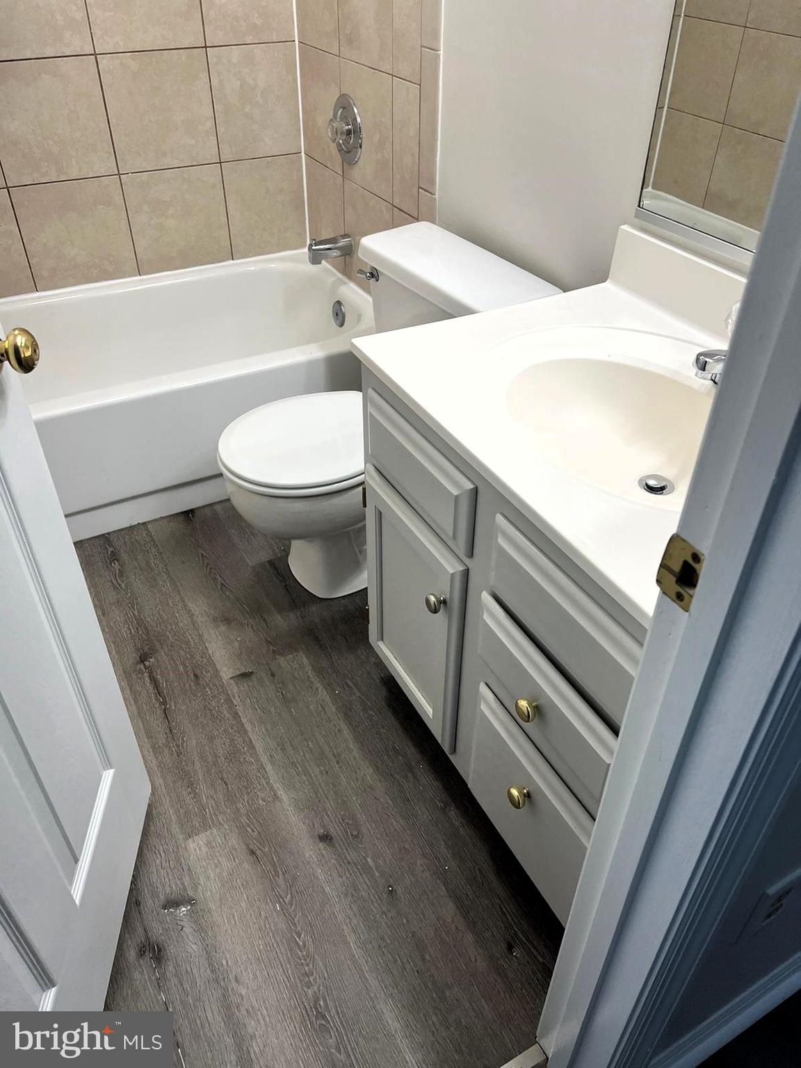 2243 RIDING CROP WAY