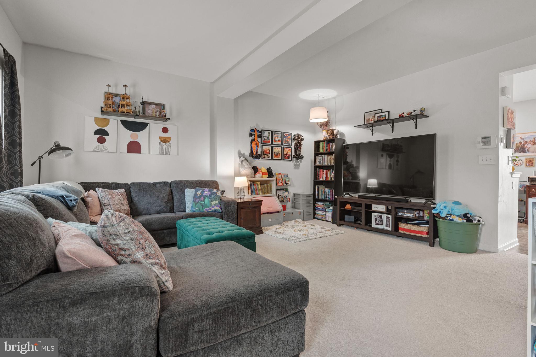 1164 Blue Bird Ln #23