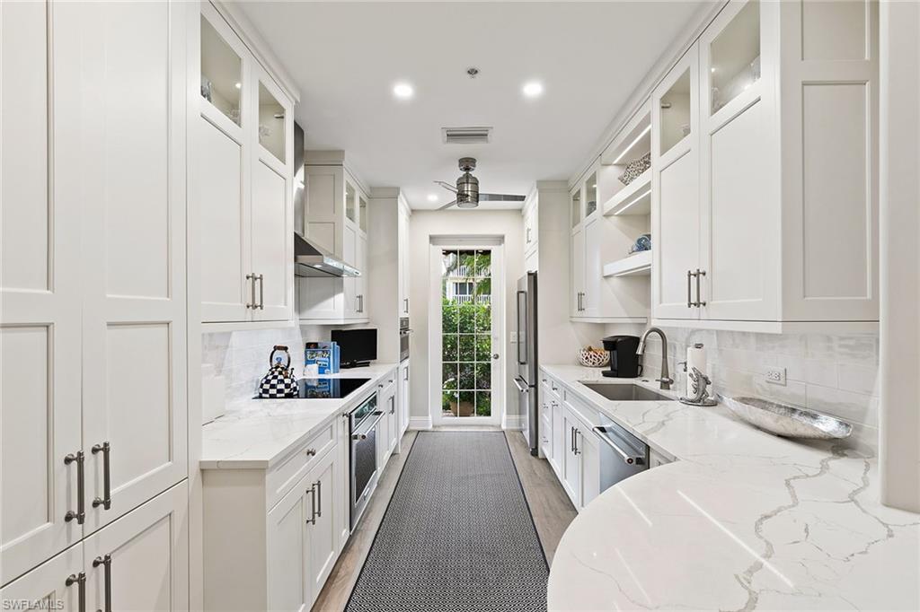 313 7th AVE S Unit: 601