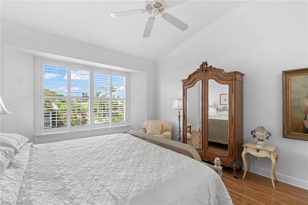 1136 6th ST S Unit: 5