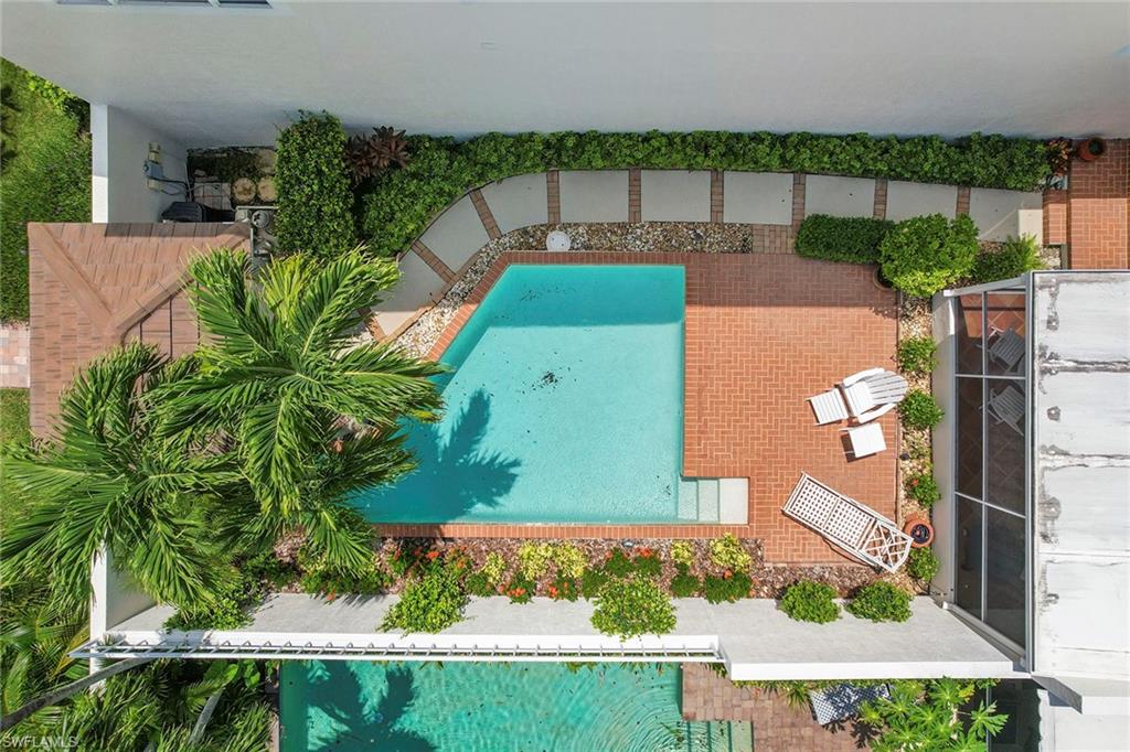 1136 6th ST S Unit: 5