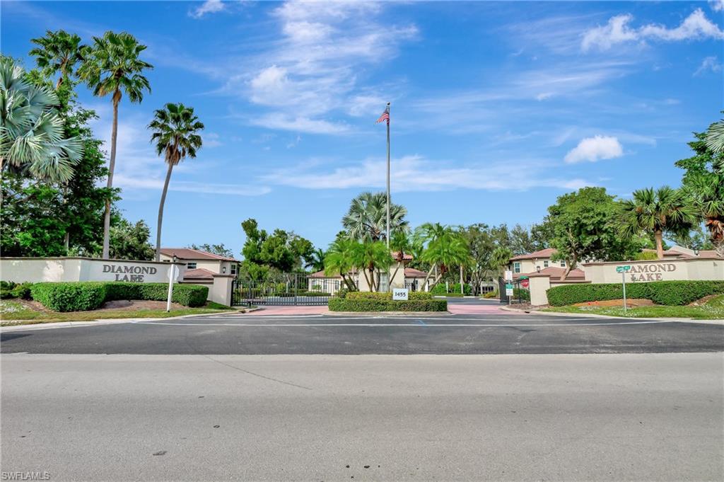 200 Diamond CIR # 208