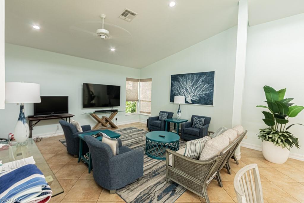 1885 Les Chateaux BLVD # 101 Unit: 8-101