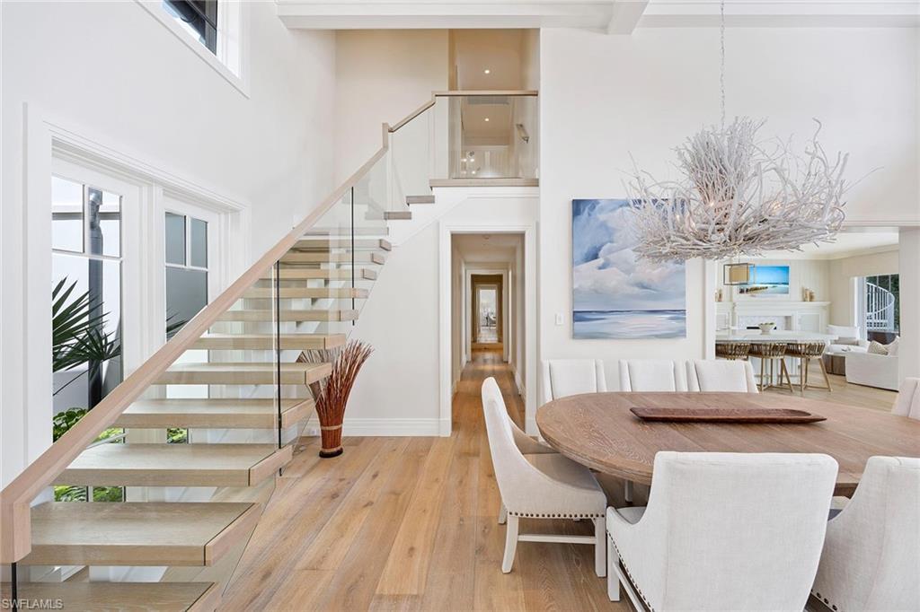 221 Aqua CT