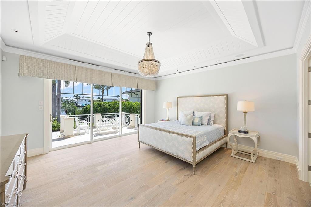 221 Aqua CT