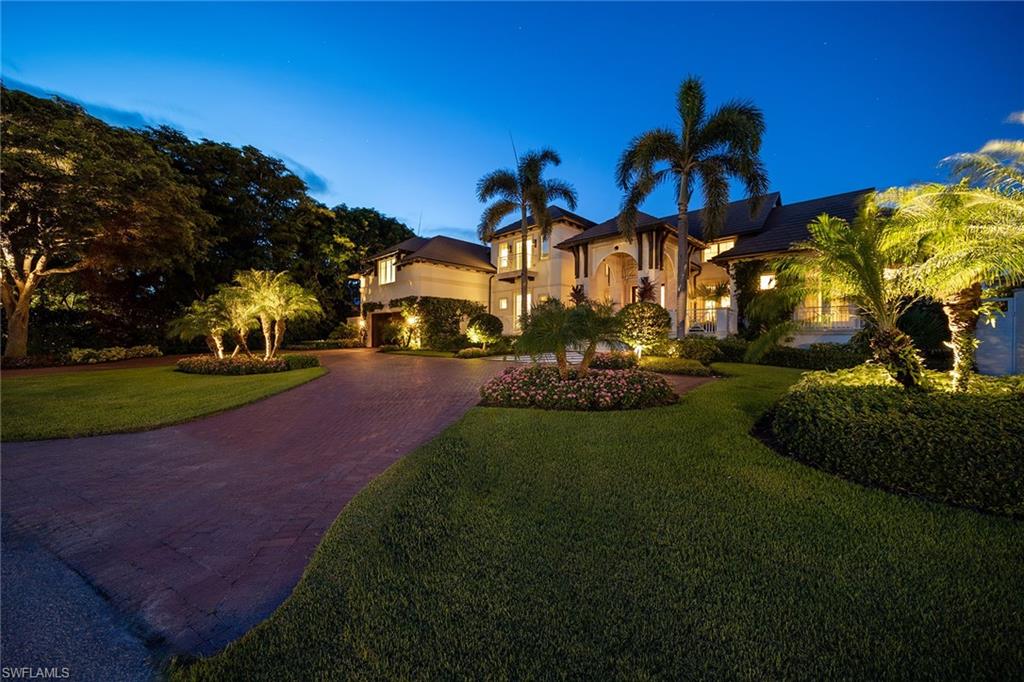 221 Aqua CT