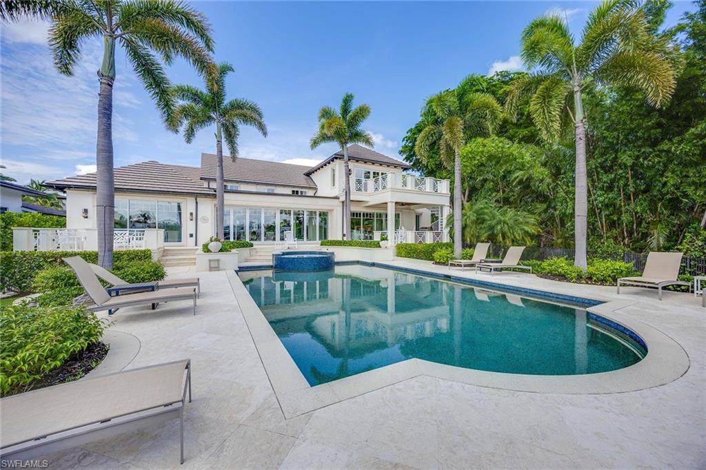 221 Aqua CT