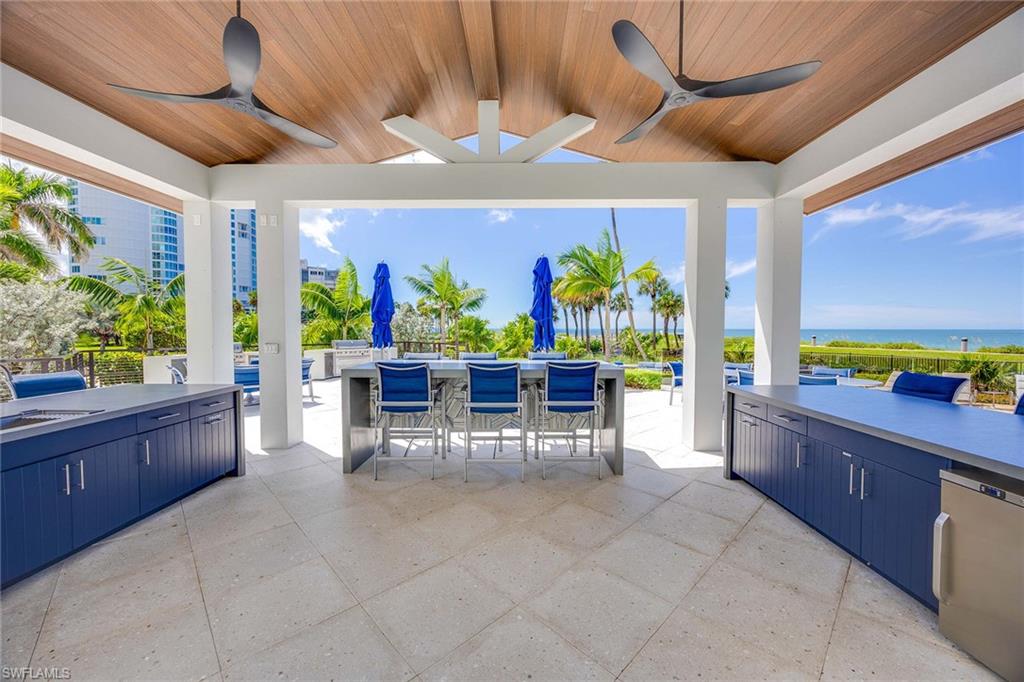 4301 Gulf Shore BLVD N # 202