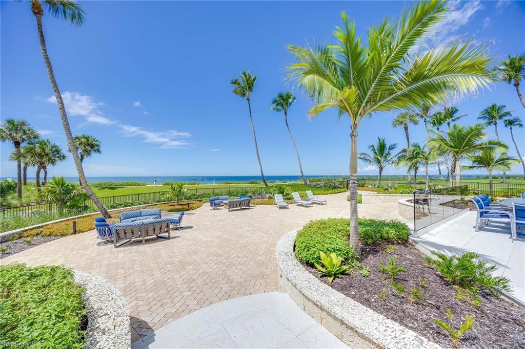 4301 Gulf Shore BLVD N # 202