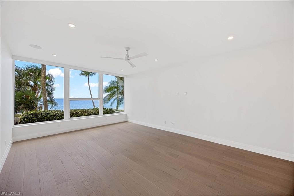4301 Gulf Shore BLVD N # 202