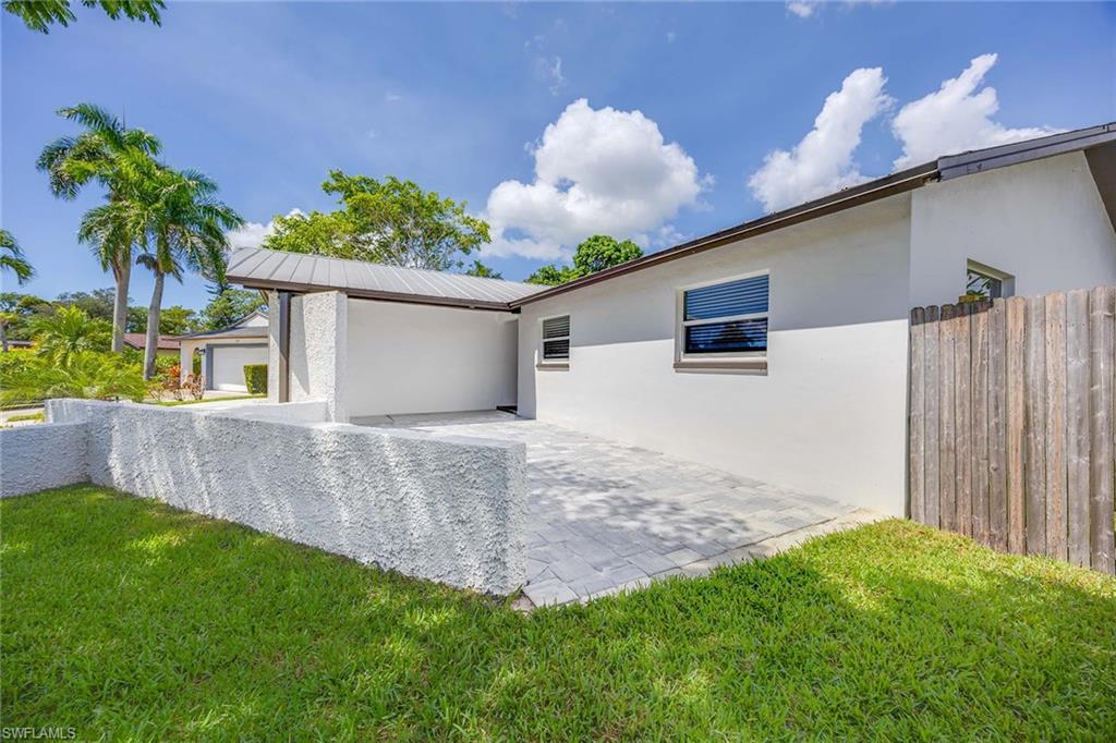 1235 Woodridge AVE
