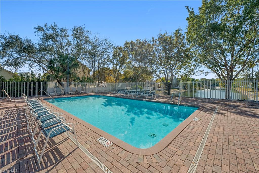150 Leawood CIR
