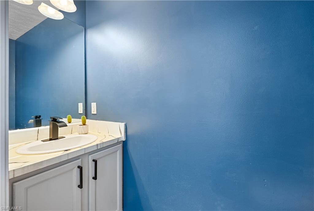 150 Leawood CIR