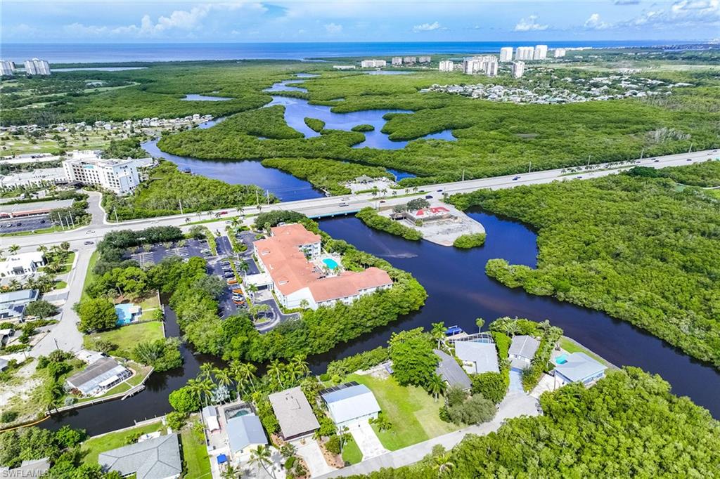 182 Cocohatchee BLVD