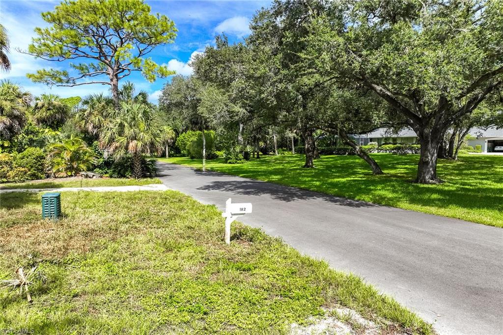 182 Cocohatchee BLVD