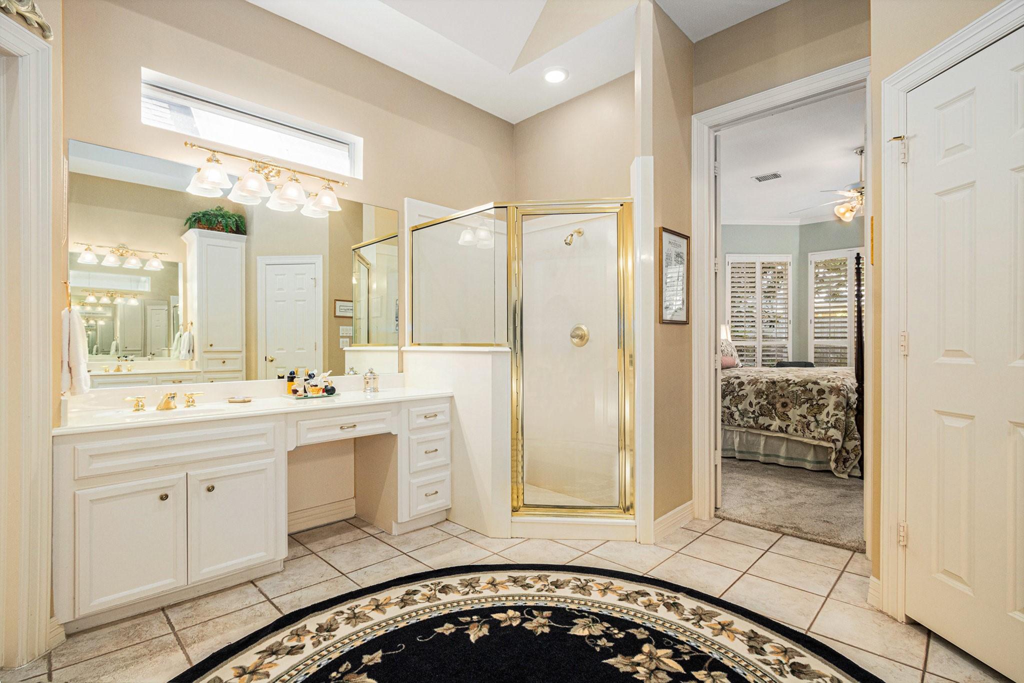 13611 N Tracewood Bend