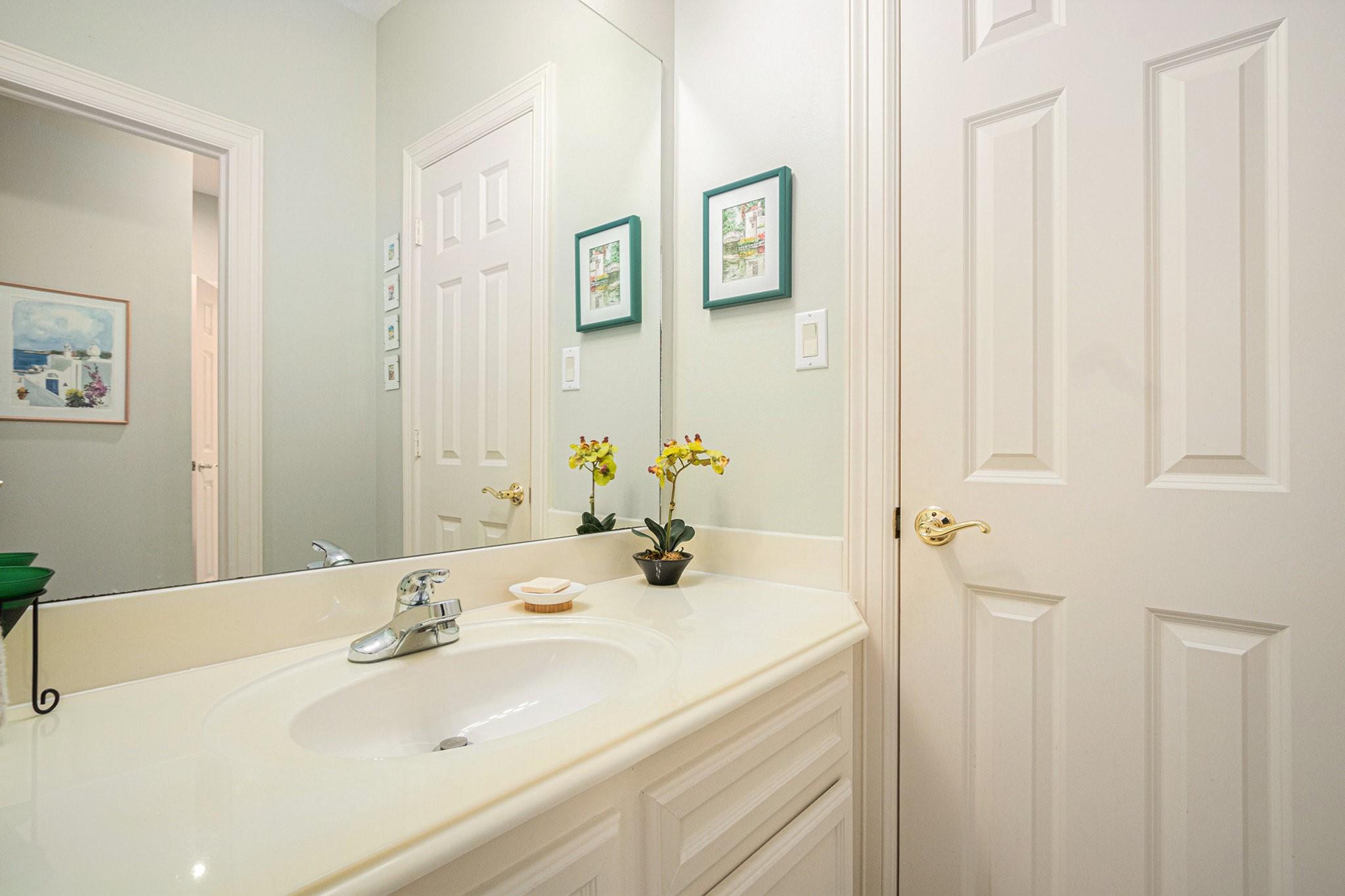 13611 N Tracewood Bend