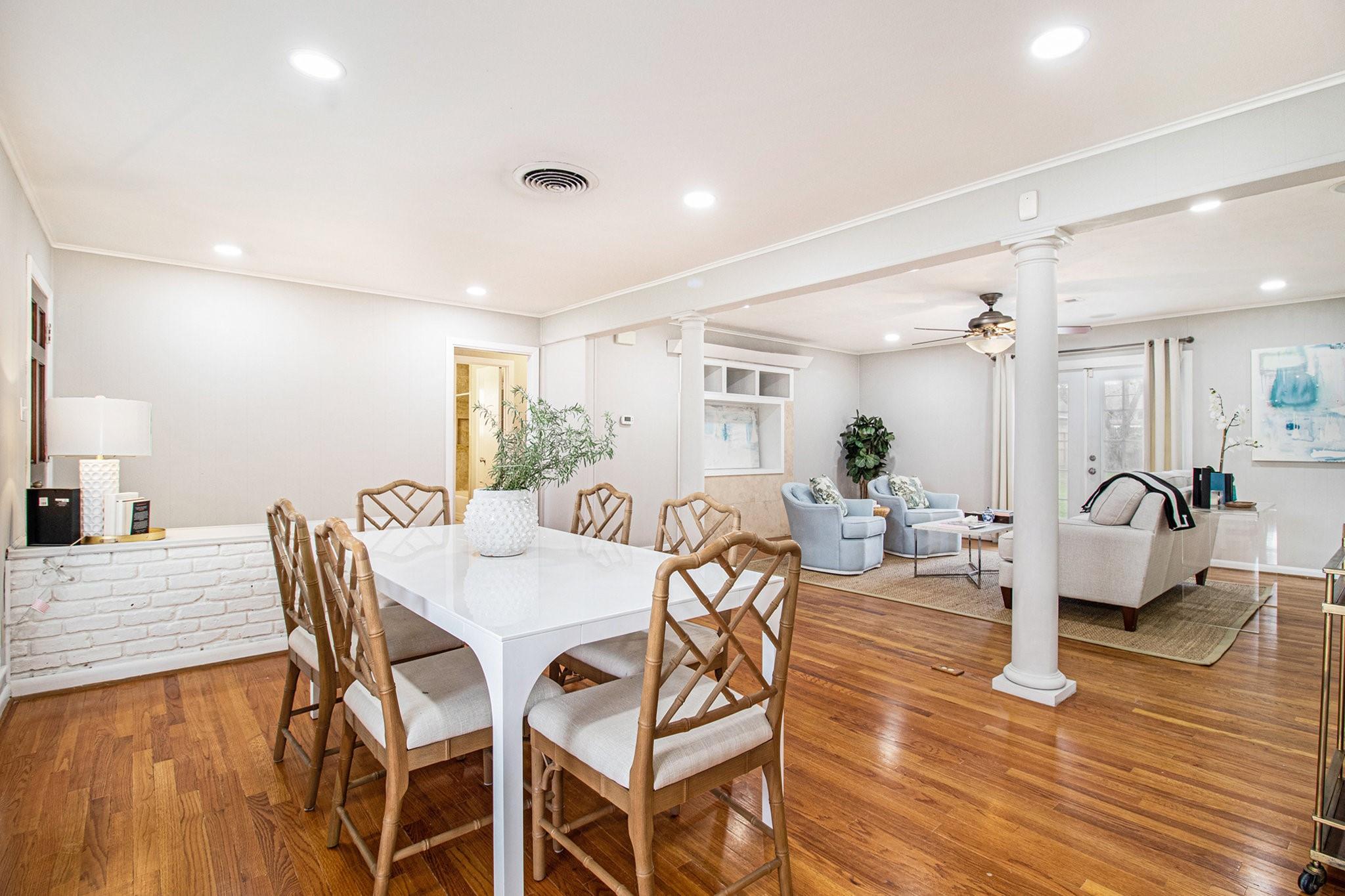 6738 Kury Lane