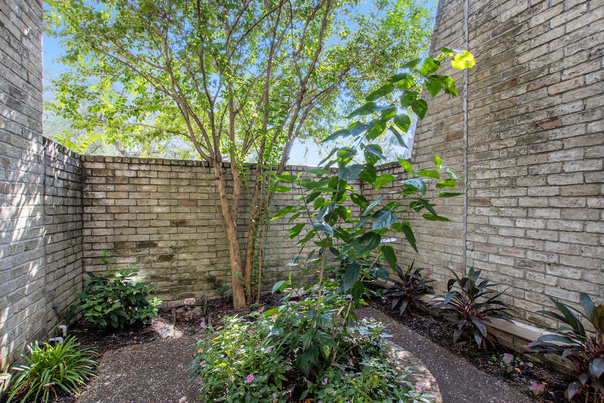15600 Barkers Landing Road # 2