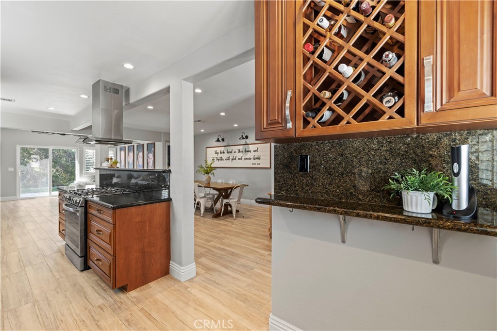 27233 Santa Clarita Rd