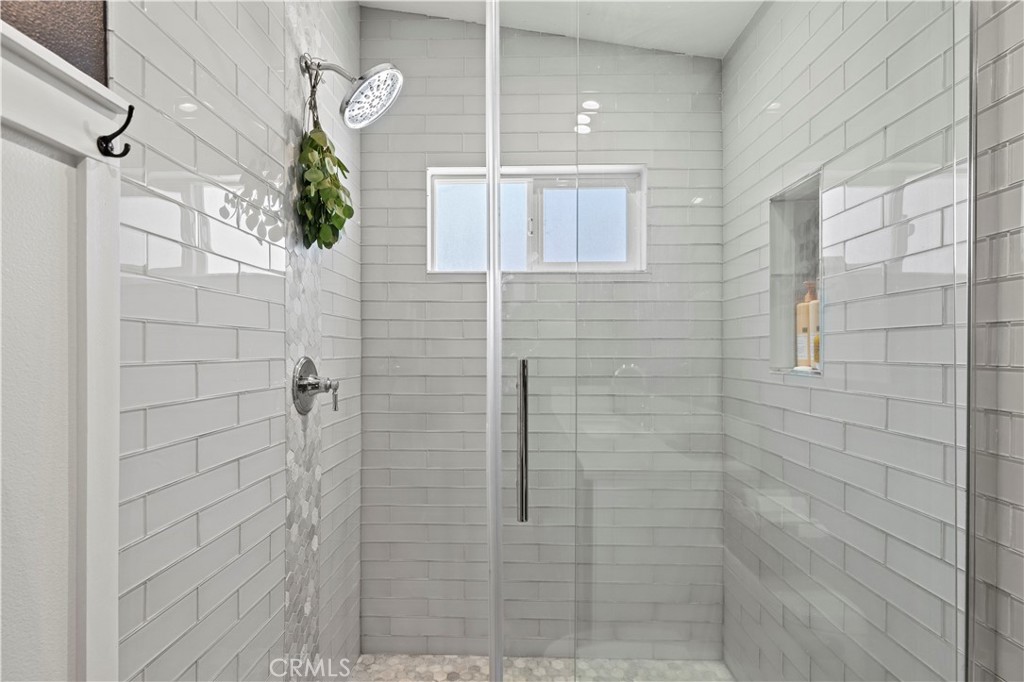 27233 Santa Clarita Rd