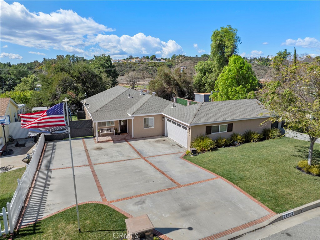 27233 Santa Clarita Rd