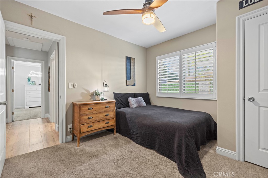 27233 Santa Clarita Rd