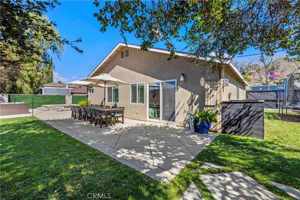 27233 Santa Clarita Rd